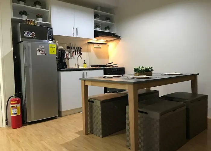 Cozy 922 At Tower One